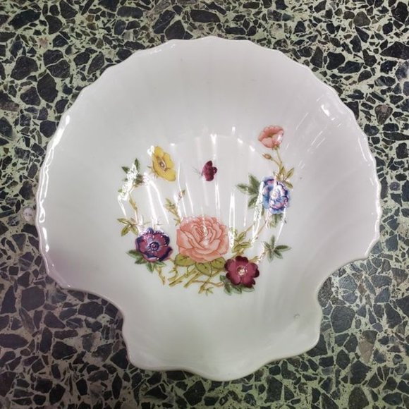 Vintage Takahashi San Francisco Floral Shell Dish - Picture 1 of 2
